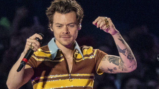 Harry styles performs live in coventry