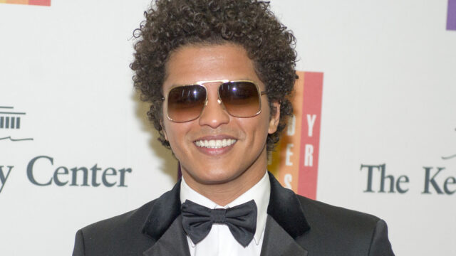 2014 kennedy center honors gala dinner arrivals